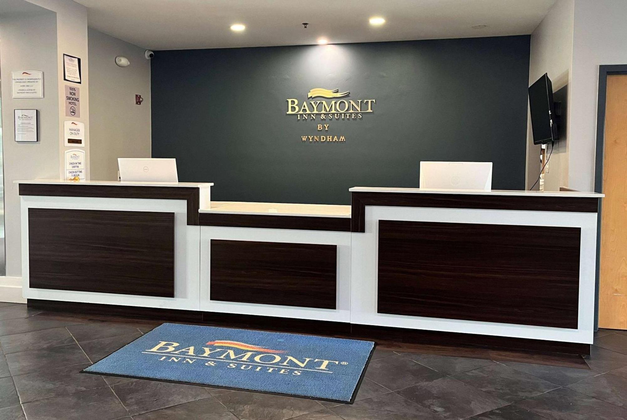 Hotel Baymont By Wyndham Indianapolis Northeast Exterior foto